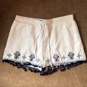 Francesca’s white and blue Pom Pom short